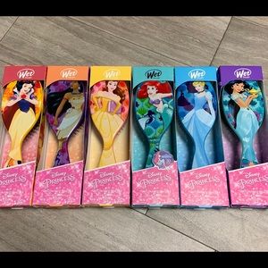 Disney Wet Brushes